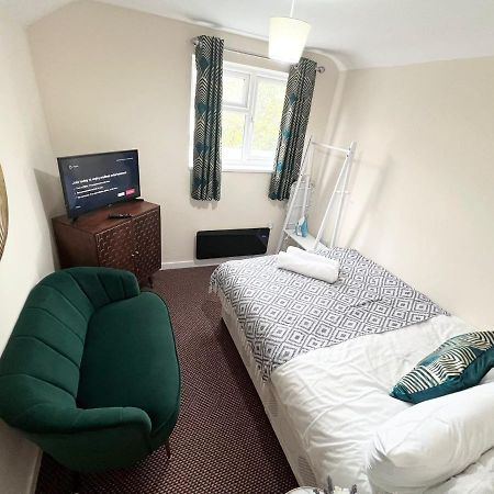 Taunton Inn Экстерьер фото
