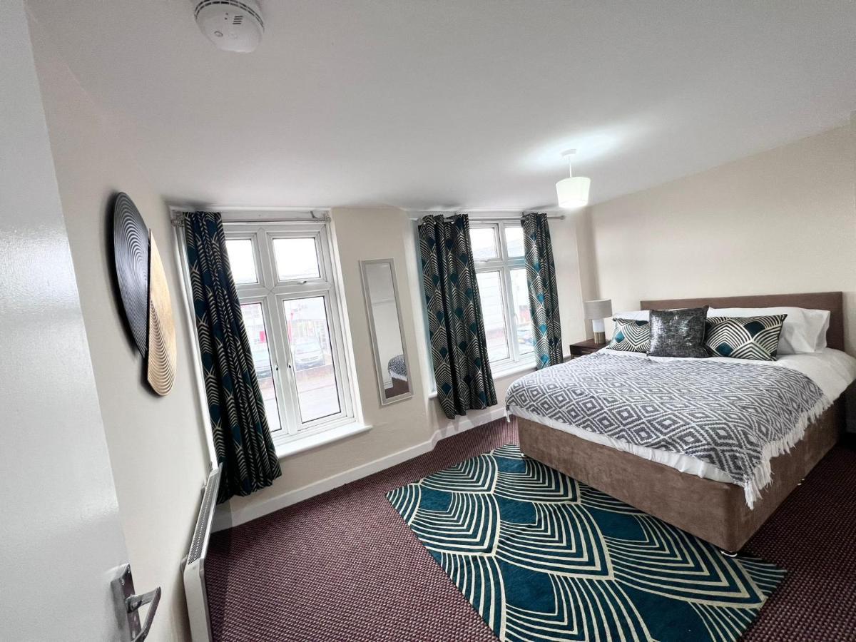 Taunton Inn Экстерьер фото